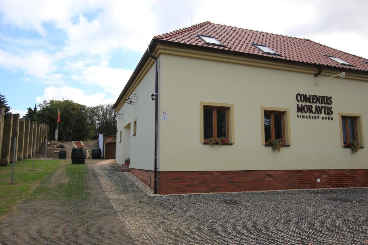 Comenius Moravus Vinarsky Dvur Mikulov Zewnętrze zdjęcie