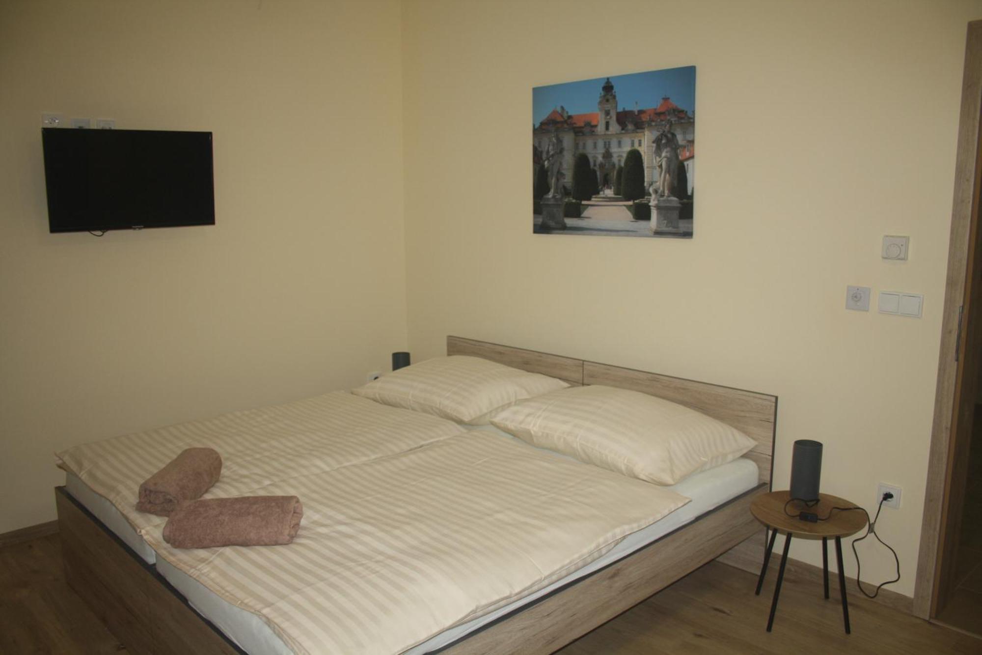 Comenius Moravus Vinarsky Dvur Mikulov Zewnętrze zdjęcie